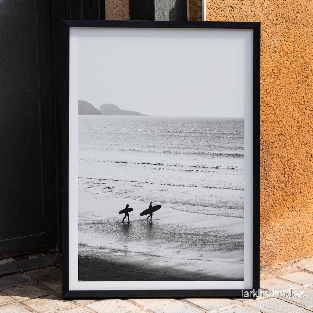 Surfare som går på stranden Poster Surfare som går på stranden Poster