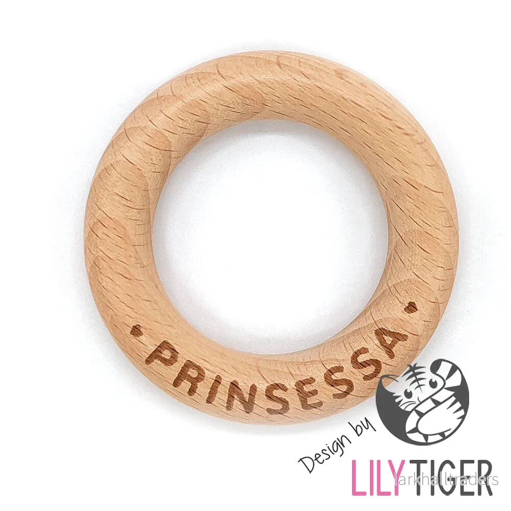 Graverad träring ”PRINSESSA”, 5,5cm Graverad träring ”PRINSESSA”, 5,5cm