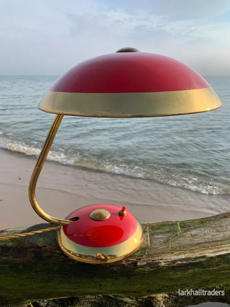 Helo lampa – Röd/mässing Helo lampa – Röd/mässing