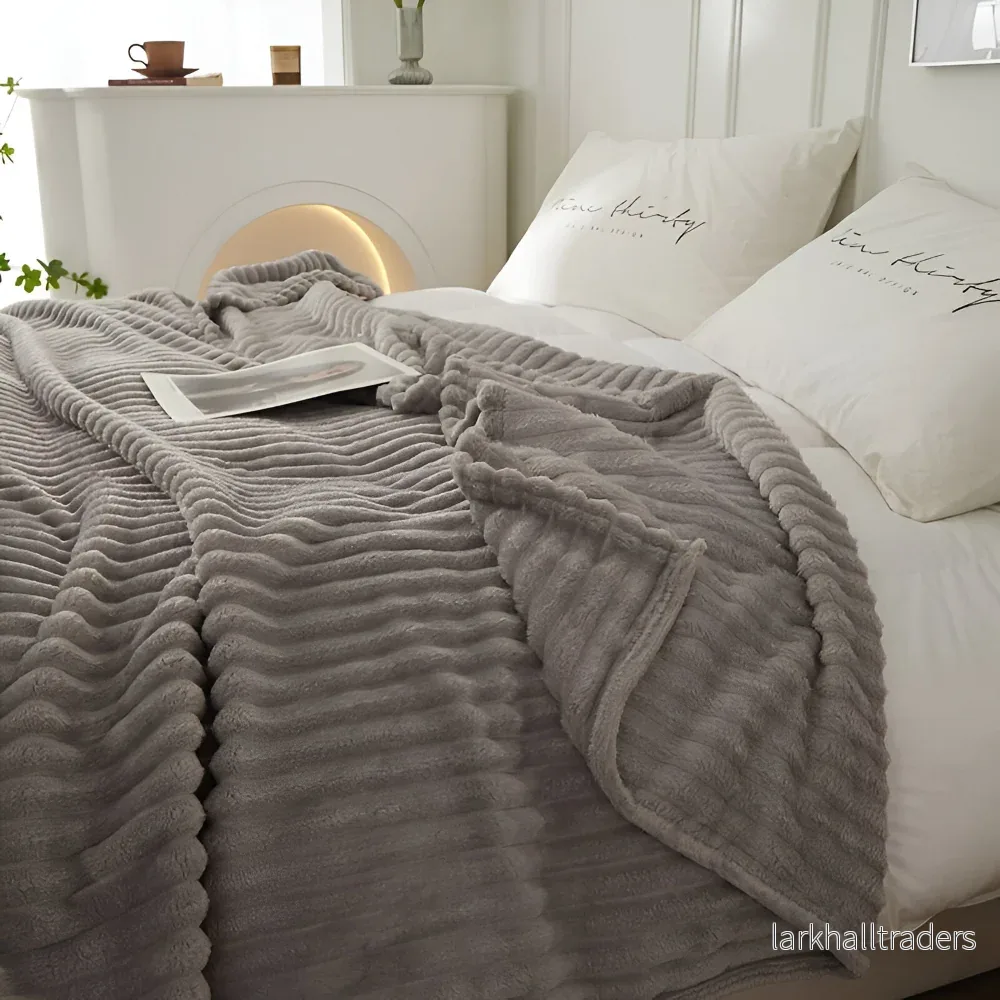 StripeHaven Pläd – Tjock Ribbad Fleecefilt för Året Runt Komfort - Bild 2