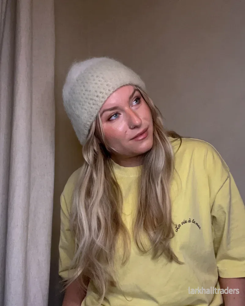 Fluffig mössa - off-white / beige - Bild 3