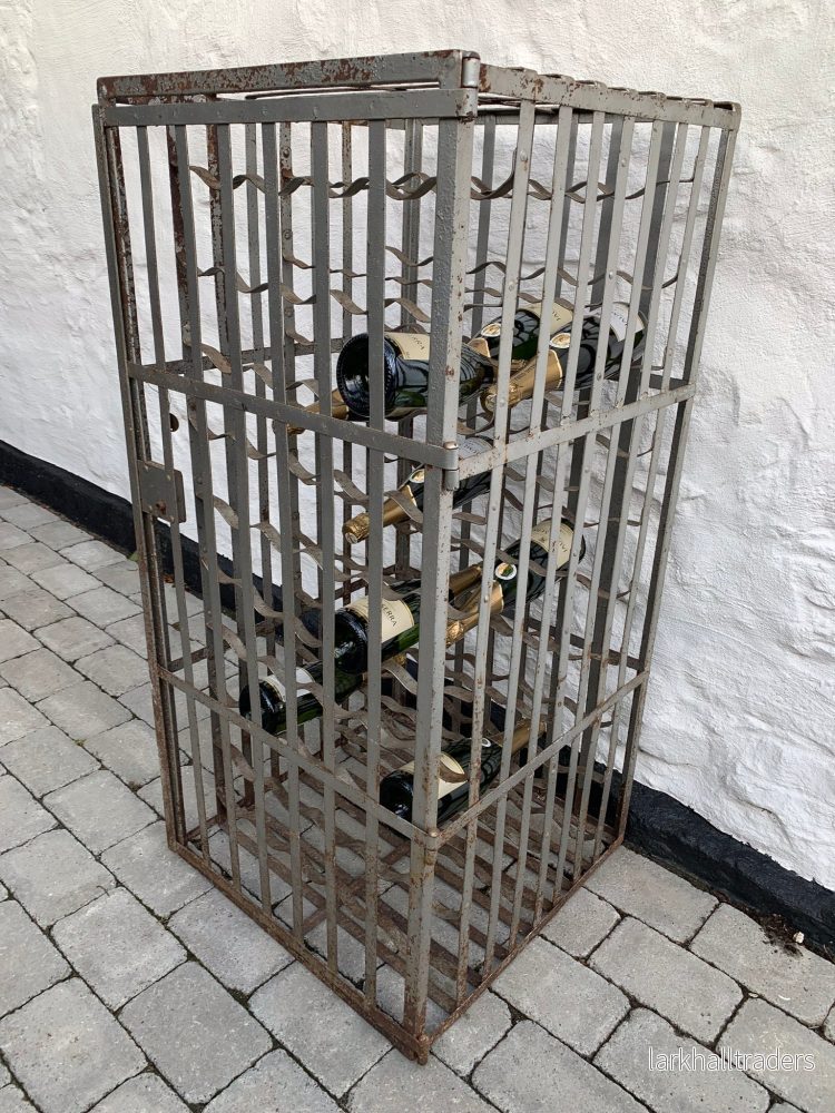 Vinkällare från ett franskt slott Vinkällare från ett franskt slott