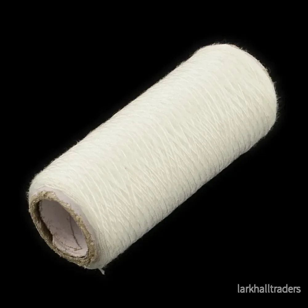 Sytråd av polyester, 120m – vit Sytråd av polyester, 120m – vit