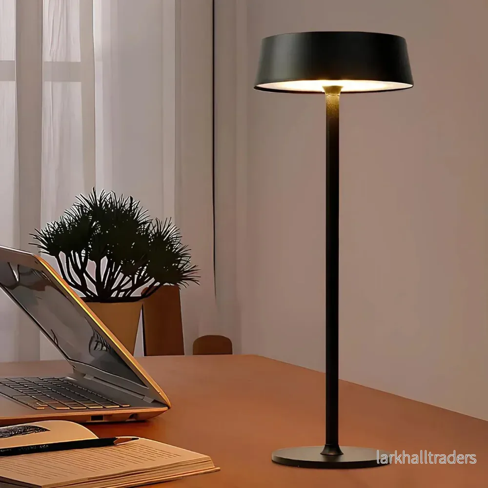 LumiÉclat – Elegant Trådlös Bordslampa med Dimbar LED och Uppladdningsbart Batteri