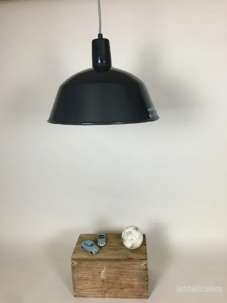 Vacker, rå och industriell lampa - Bild 2