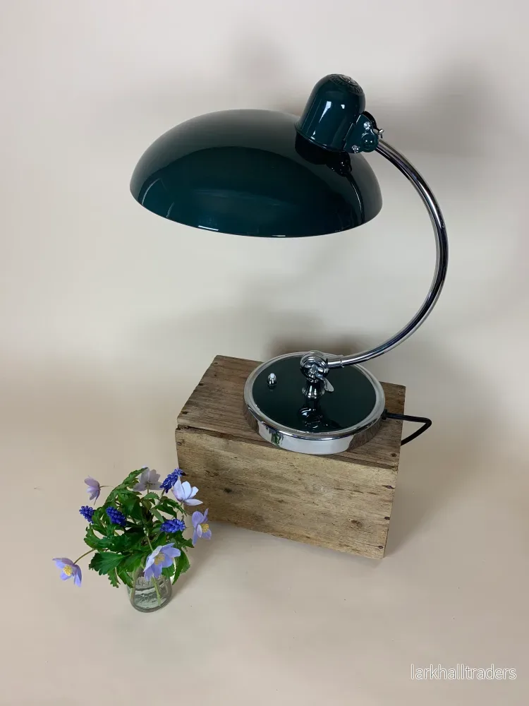 Kaiser Idell 6631 bordslampa i mörkgrön - Bild 2