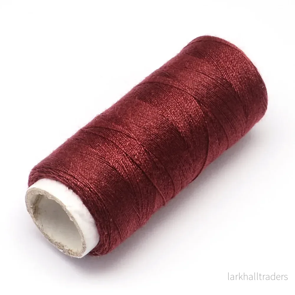 Sytråd av polyester, 120m – vinröd