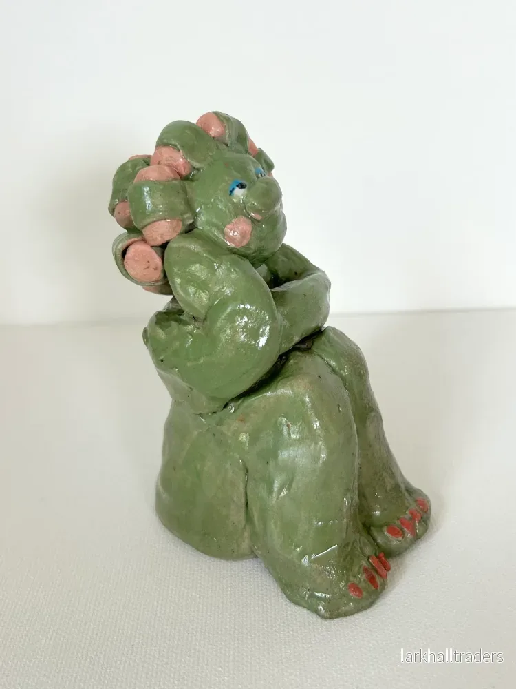 Troll girl Skulptur