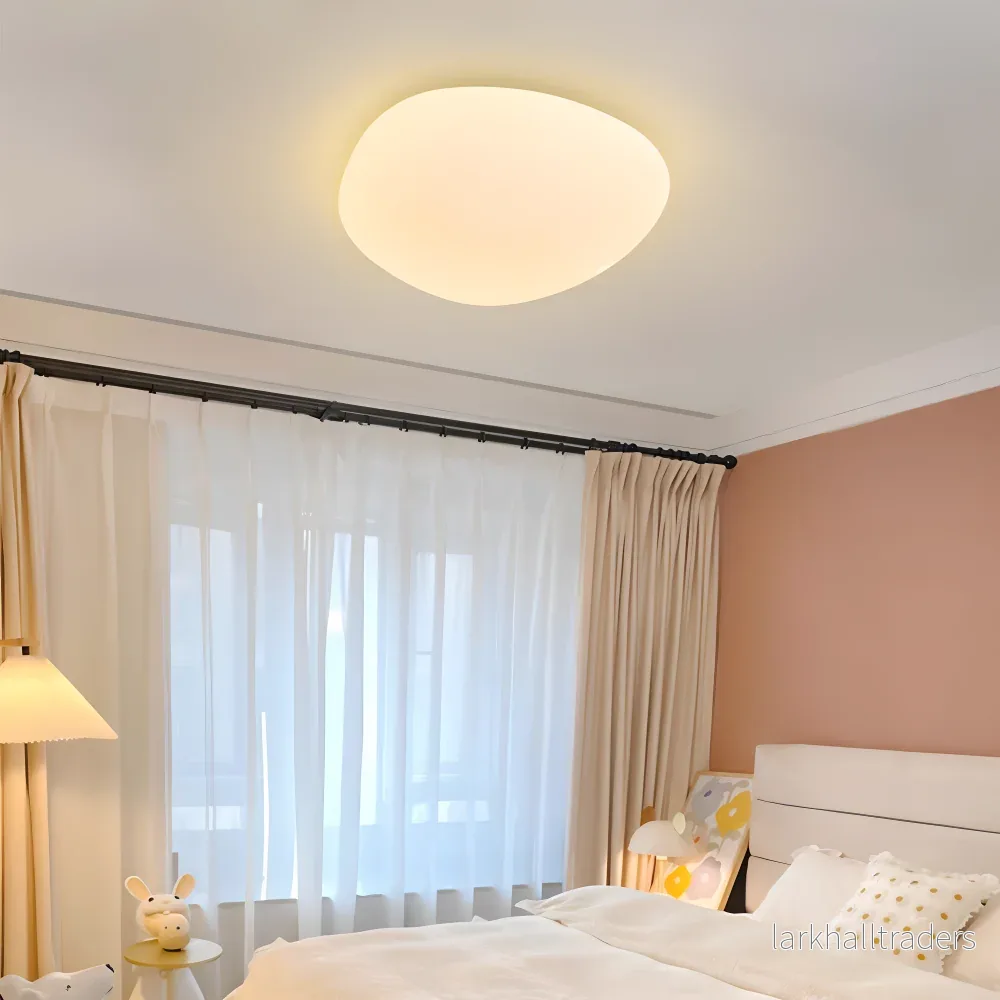 LunariaGlow – Taklampa med Småstensdesign och Integrerad LED LunariaGlow – Taklampa med Småstensdesign och Integrerad LED