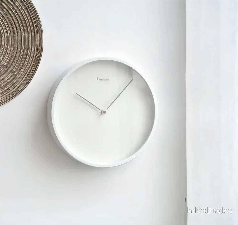 HaloQuiet – Elegant Vit Metallväggklocka i Modern Minimalism - Bild 2
