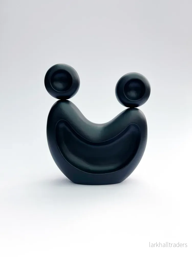Night & Ready – Handgjord Skulptur Night & Ready – Handgjord Skulptur