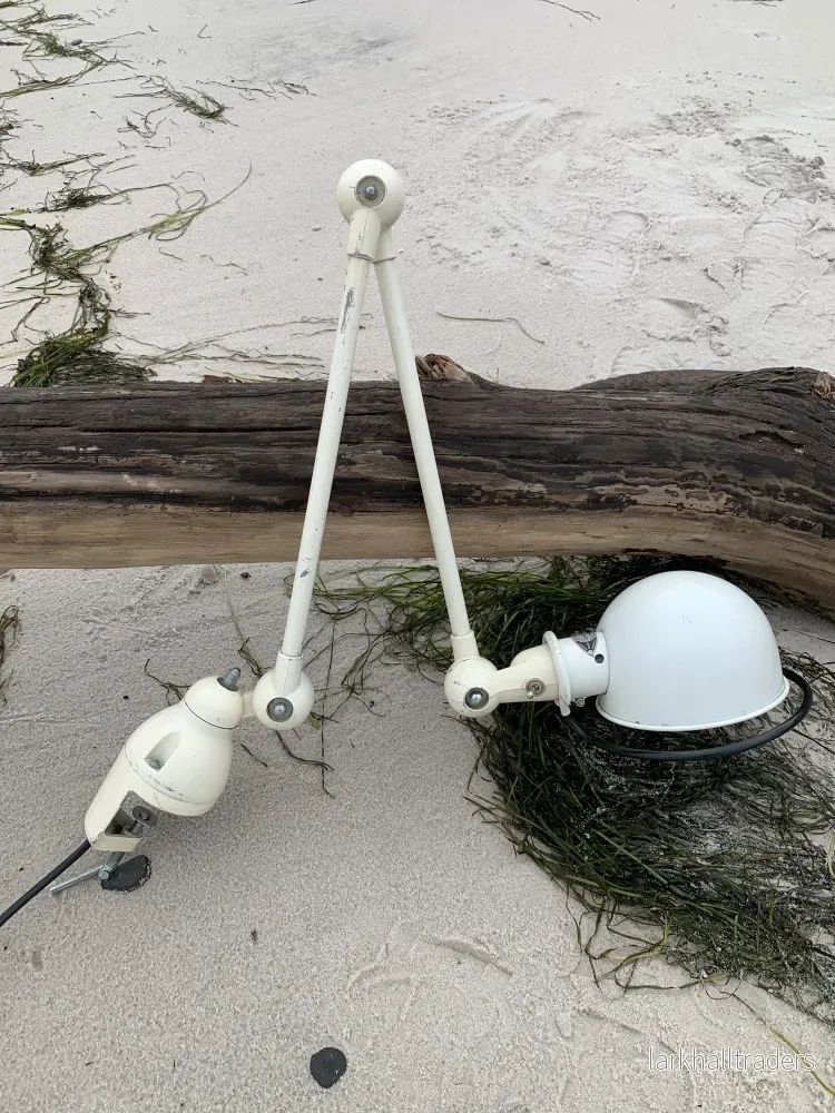 Jieldé lampa med 2 armar och bordsbeslag