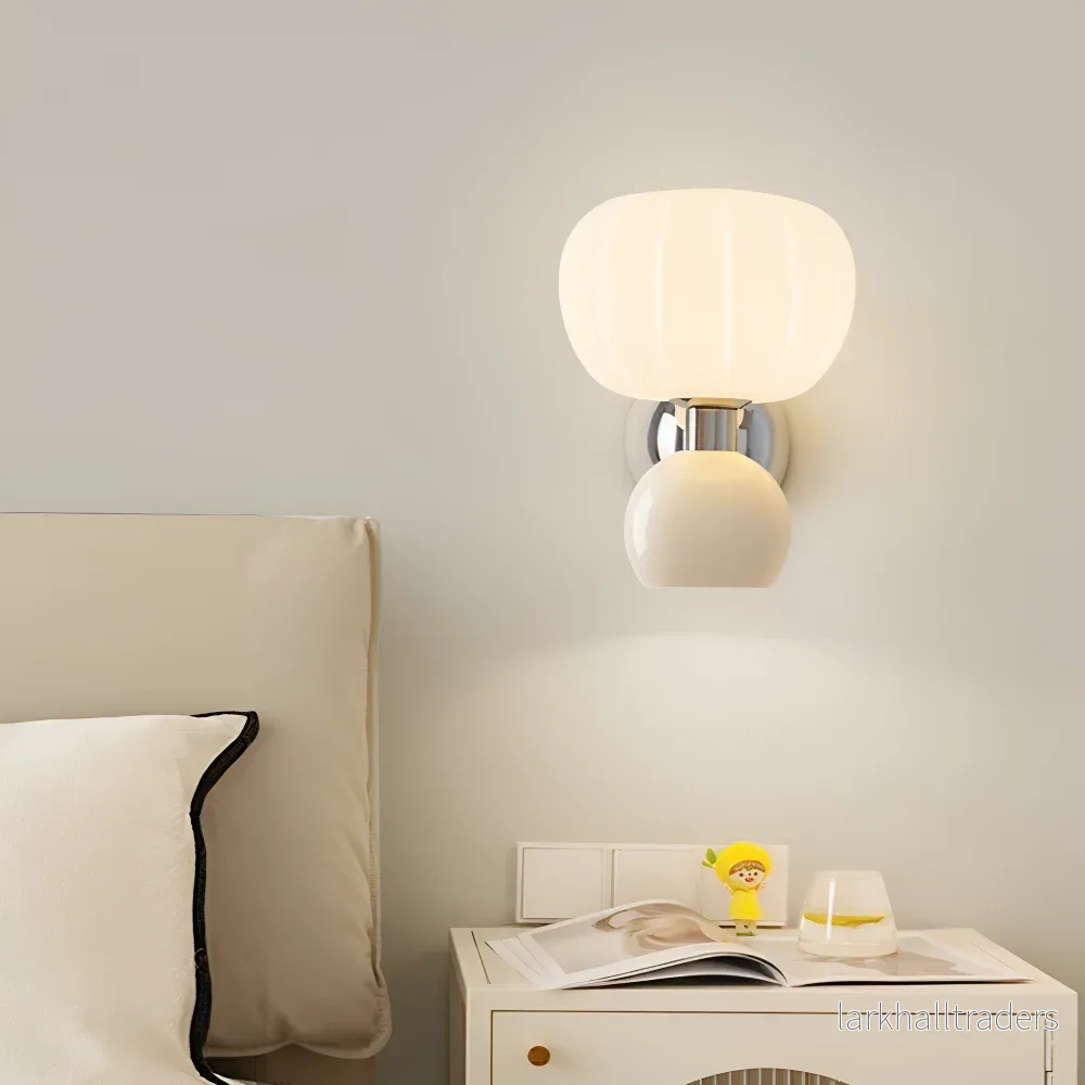 LumaPump – Krämig LED-Vägglampa i Minimalistisk Pumpdesign LumaPump – Krämig LED-Vägglampa i Minimalistisk Pumpdesign