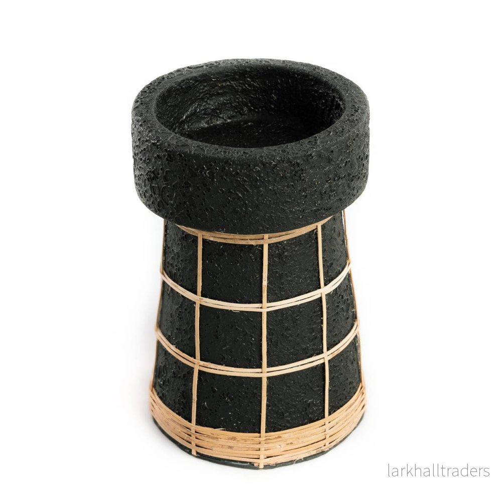 Den Serene Ljusstake – Svart Naturlig – L Den Serene Ljusstake – Svart Naturlig – L