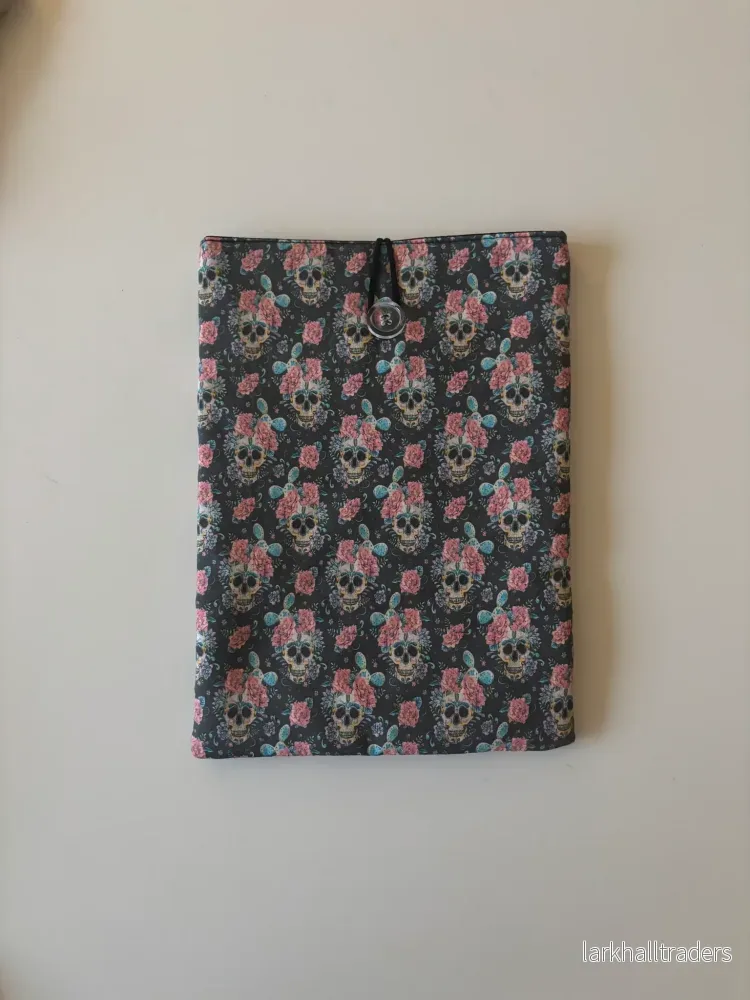 Book Sleeve Grey Skull Large Book Sleeve Grey Skull Large