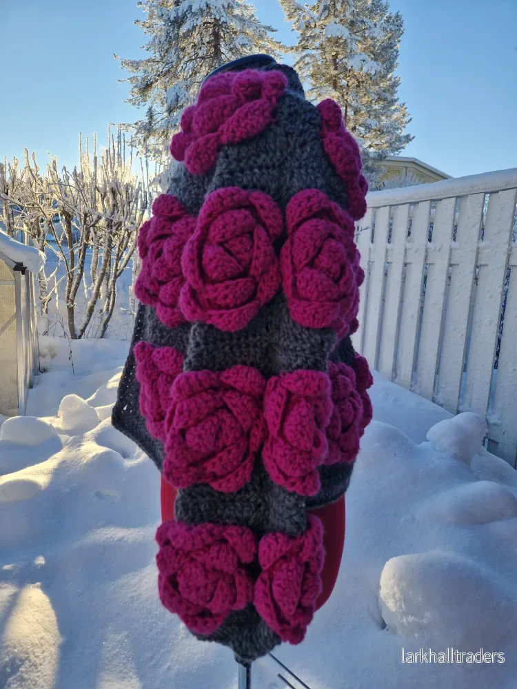 Statement Rose Virkad Kofta – 100% Ull - Bild 3