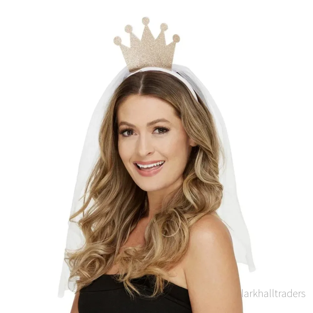Diadem, guldkrona med slöja Diadem, guldkrona med slöja