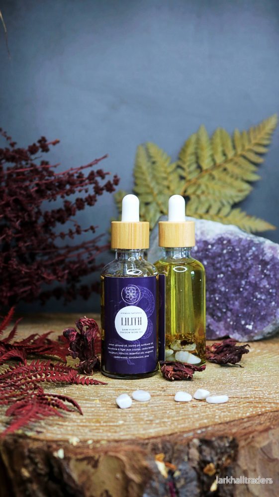 LILITH Ritualolja med Kristaller & Örter - Ayamani Naturals - Bild 3