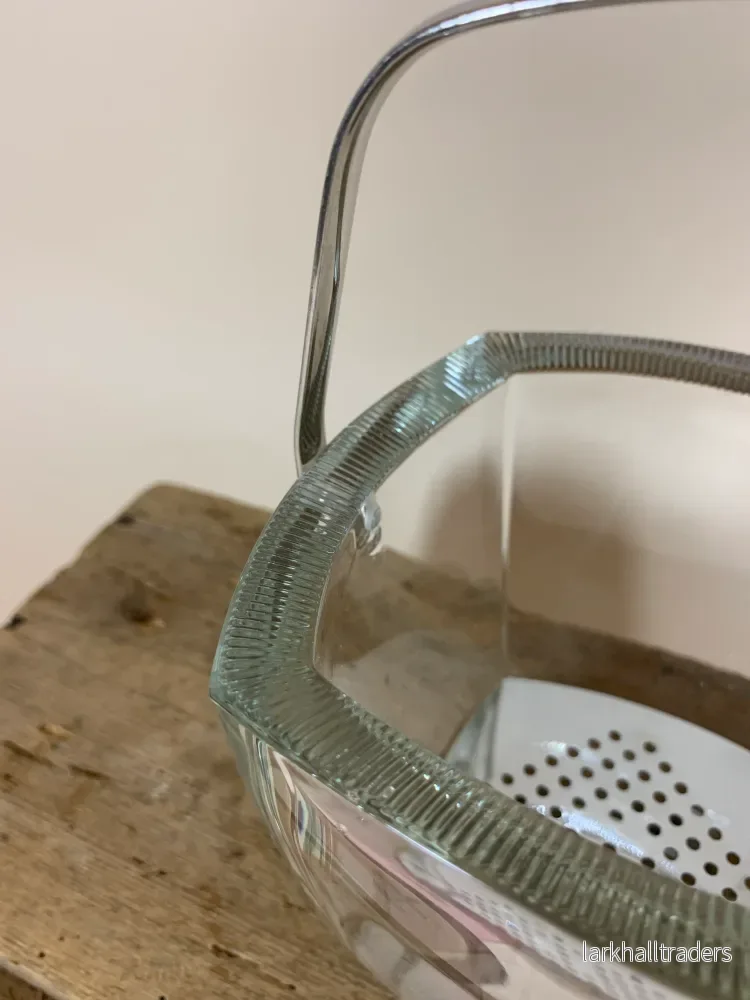 Ishink i glas med mönster på kanten - Bild 3