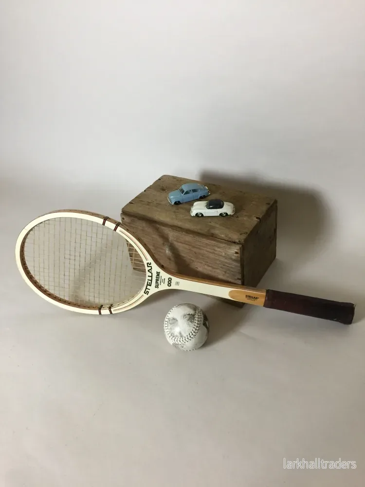 Vackert och gammalt tennisracket - Bild 3