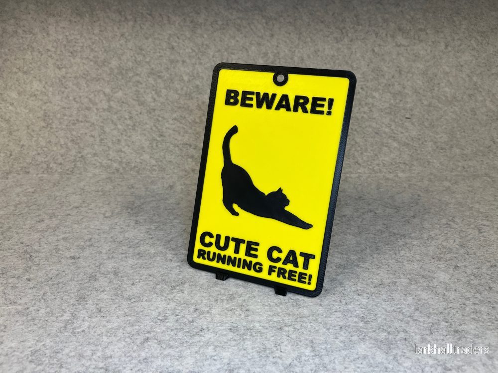Väggdekor katt – Beware Cute Cat Väggdekor katt – Beware Cute Cat