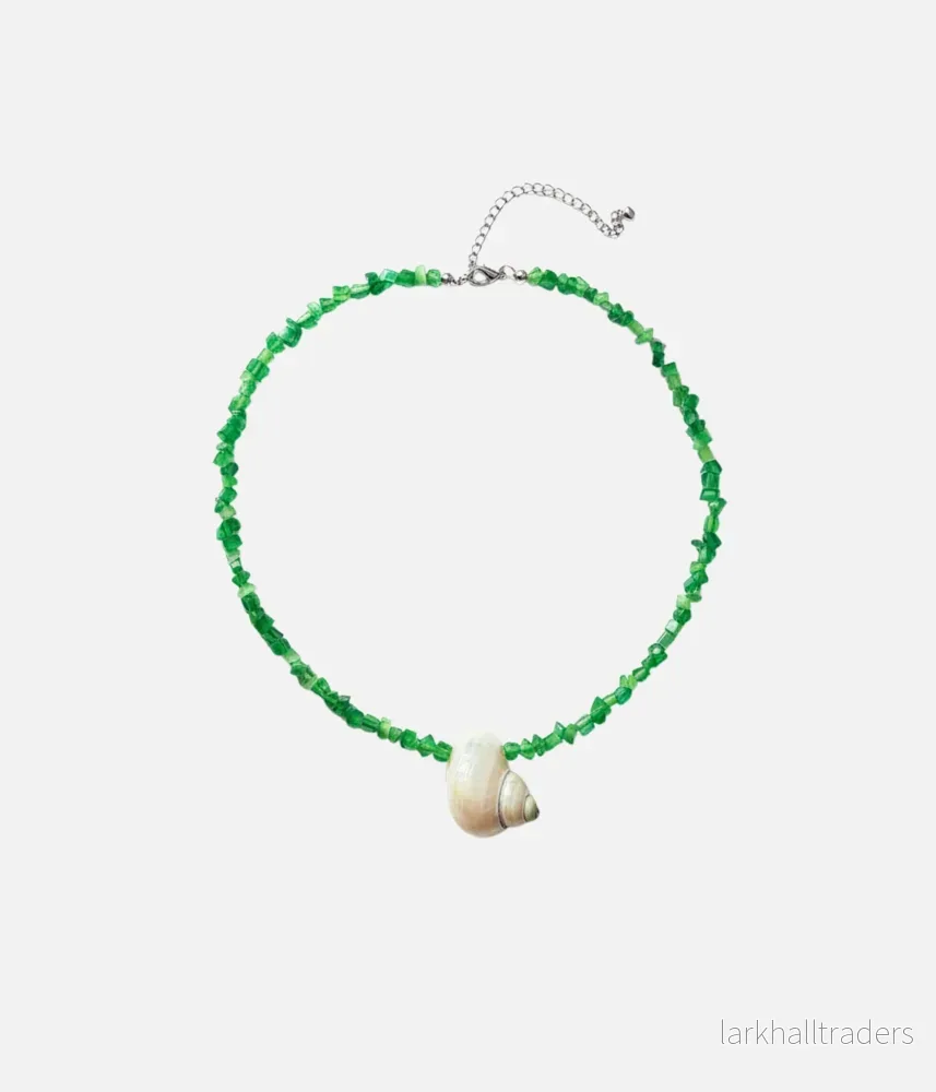 Skal och Gröna Korallpärlor Halsband Skal och Gröna Korallpärlor Halsband