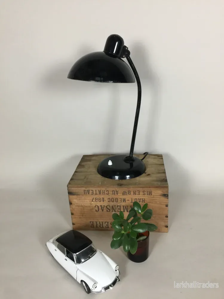Kaiser Idell Bordslampa modell 6556