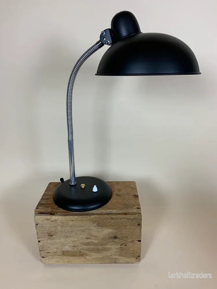Helo bordslampa – Svart Helo bordslampa – Svart