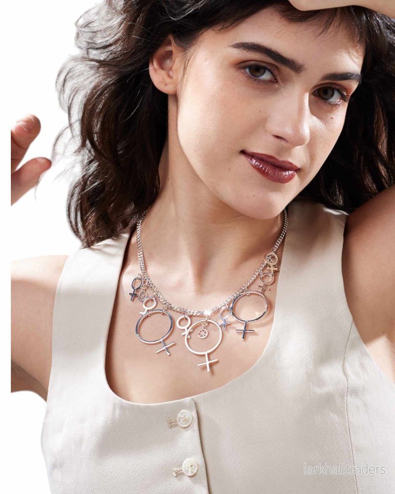 The She Halsband The She Halsband