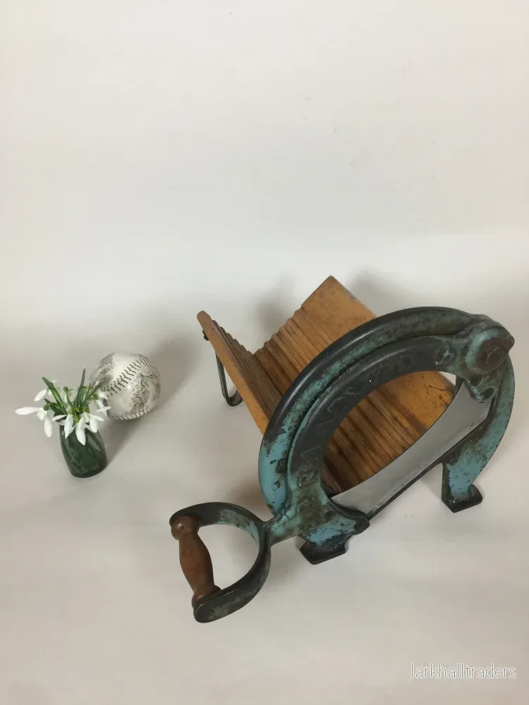 Brödskärare med en helt unik patina - Bild 2