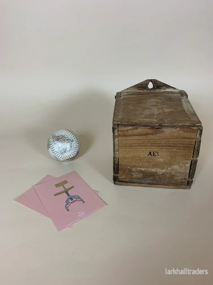 Träskål med lock