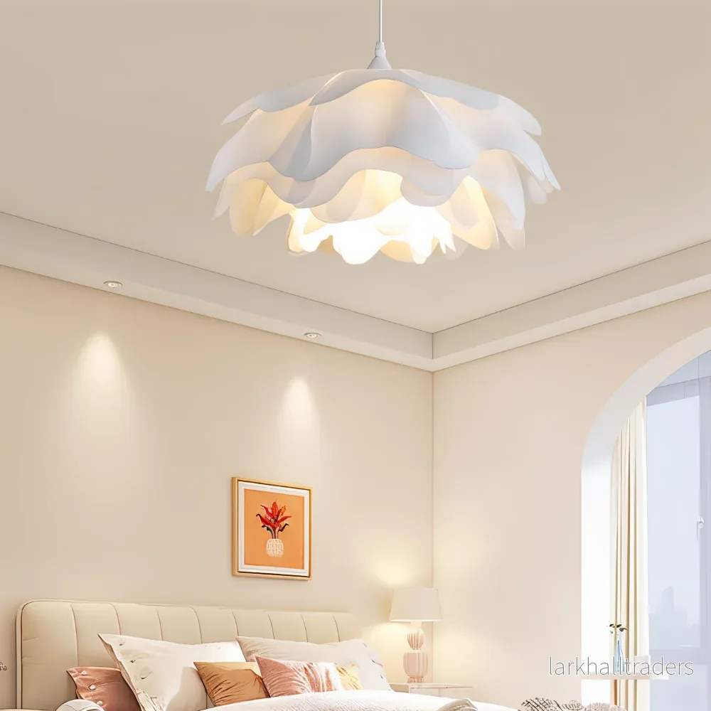Florania – Designer Taklampa med Blombladsliknande Form Florania – Designer Taklampa med Blombladsliknande Form