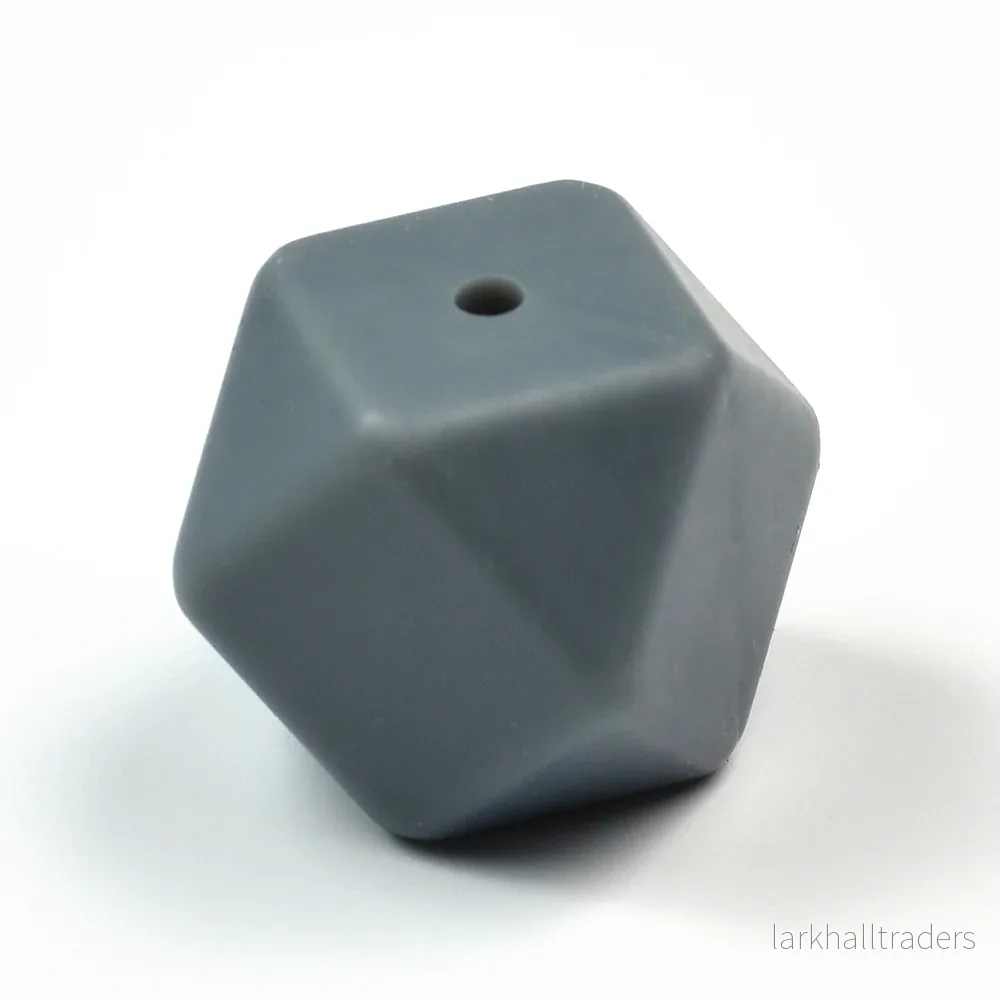 Kantig silikonpärla, mörkgrå, 18mm