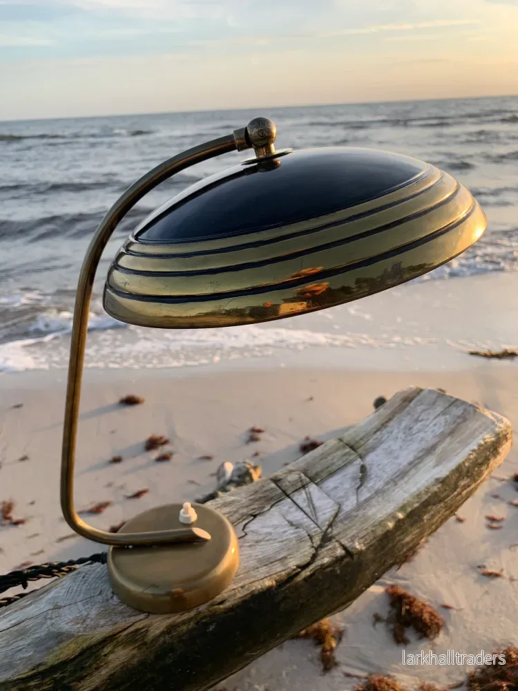 Helo lampa - Svart/mässing