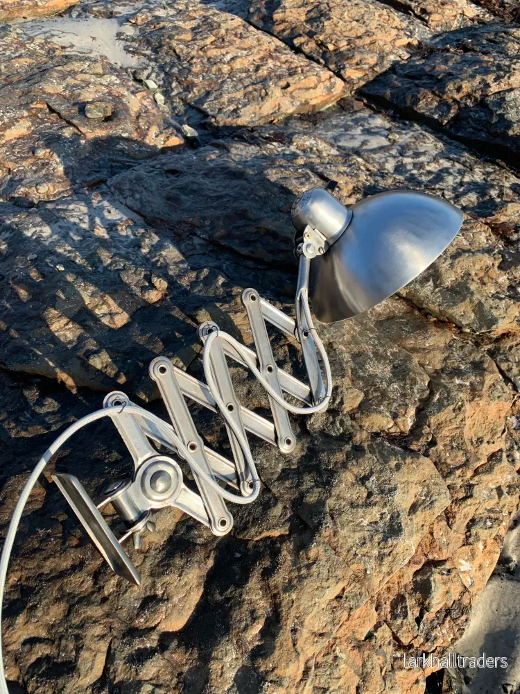 Kaiser Idell 6718 – råversion Kaiser Idell 6718 – råversion