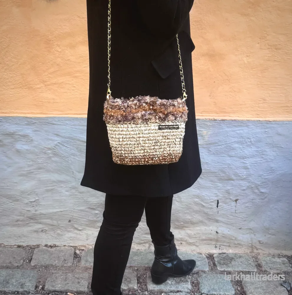 Handvirkad handväska - Bild 2