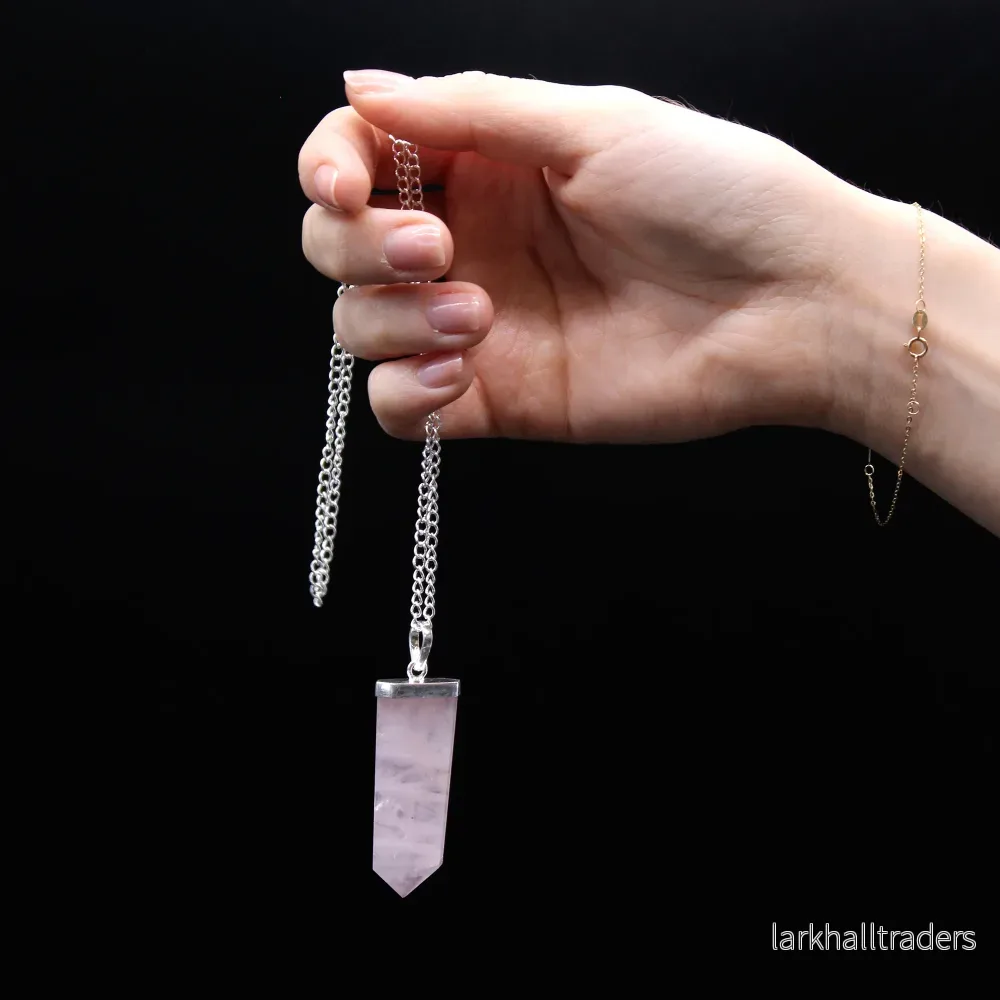 Halsband med rosenkvarts – platt kristallspets - Bild 3