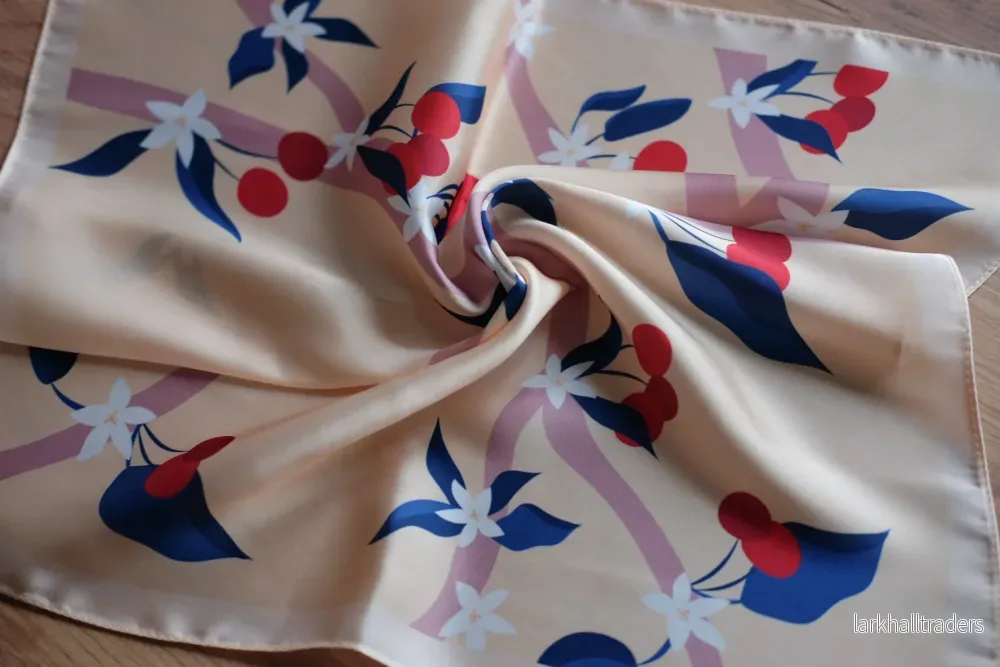 Scarf - Cherry tree (Gul) - Bild 3