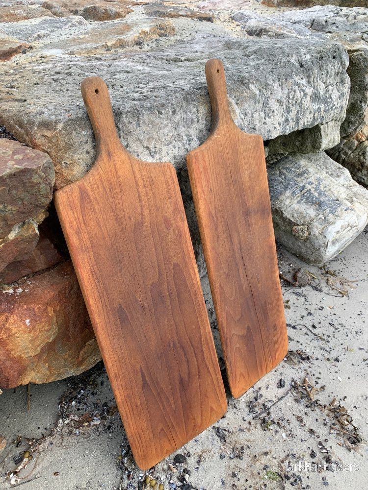 Serveringsbräda i trä Serveringsbräda i trä