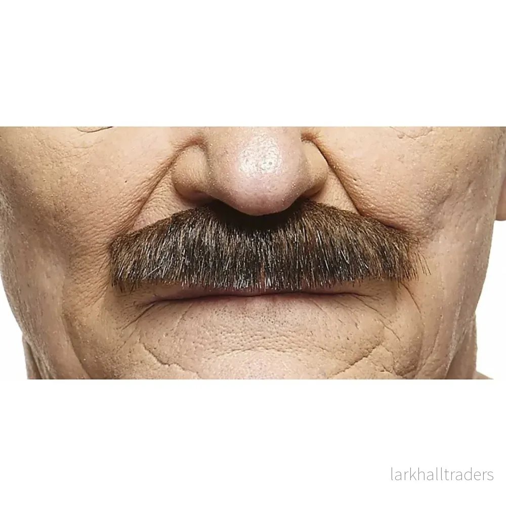 Mustasch, butler brun/grå Mustasch, butler brun/grå