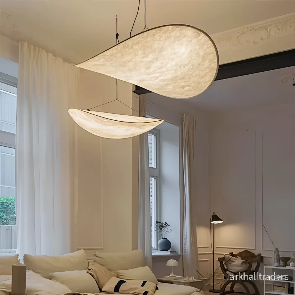 Auréline – Handgjord Pendellampa i Tyg och Metall med LED-belysning Auréline – Handgjord Pendellampa i Tyg och Metall med LED-belysning