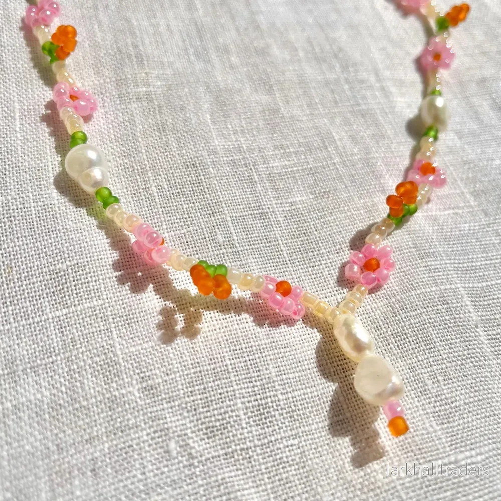 Pärlhalsband – Persikor & Pärlor Pärlhalsband – Persikor & Pärlor