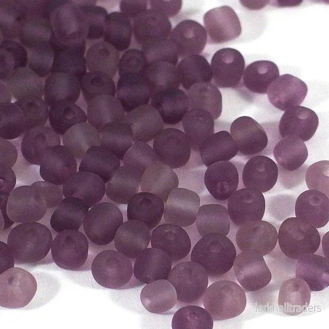 Seed Beads, 4mm, frostad-transparent plommon, 30g Seed Beads, 4mm, frostad-transparent plommon, 30g