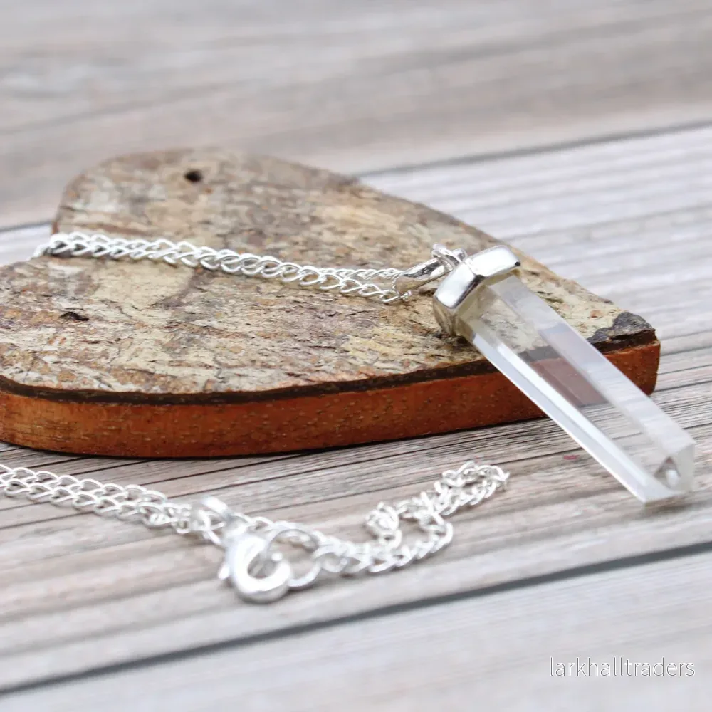 Halsband med bergkristall – polerad kristallspets - Bild 3
