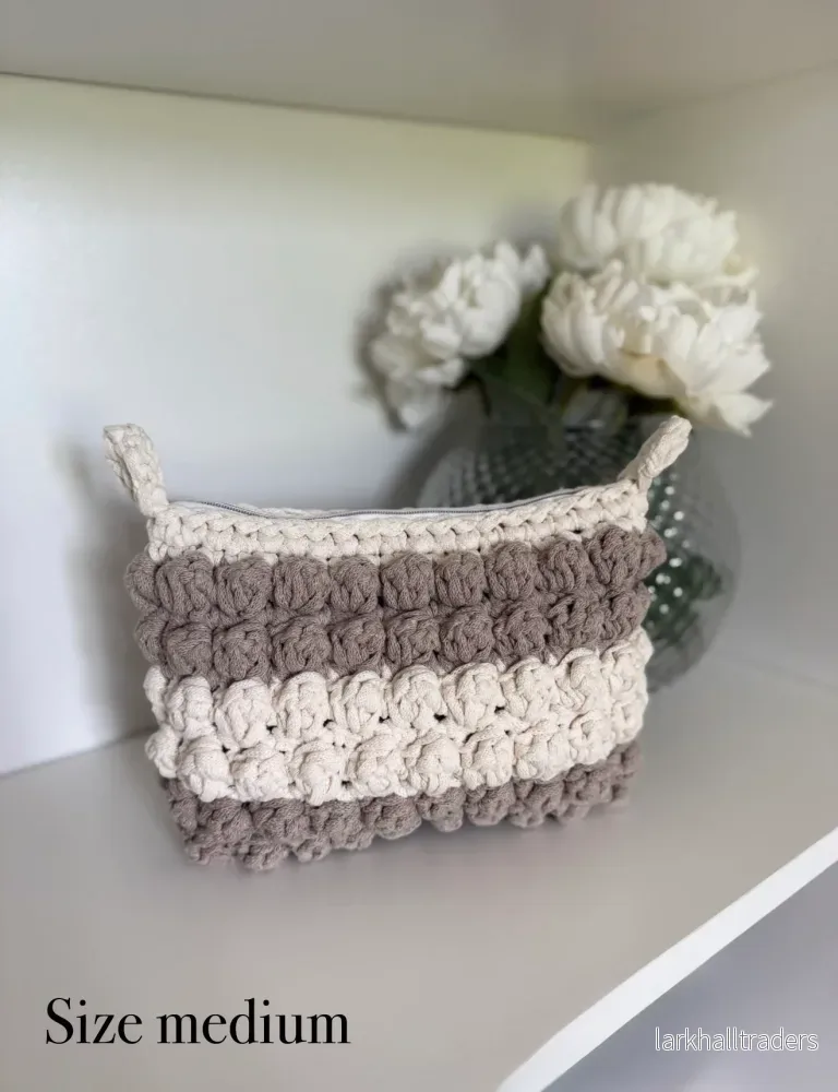 Virkad bubbliga necessär, beige/vit - Bild 3