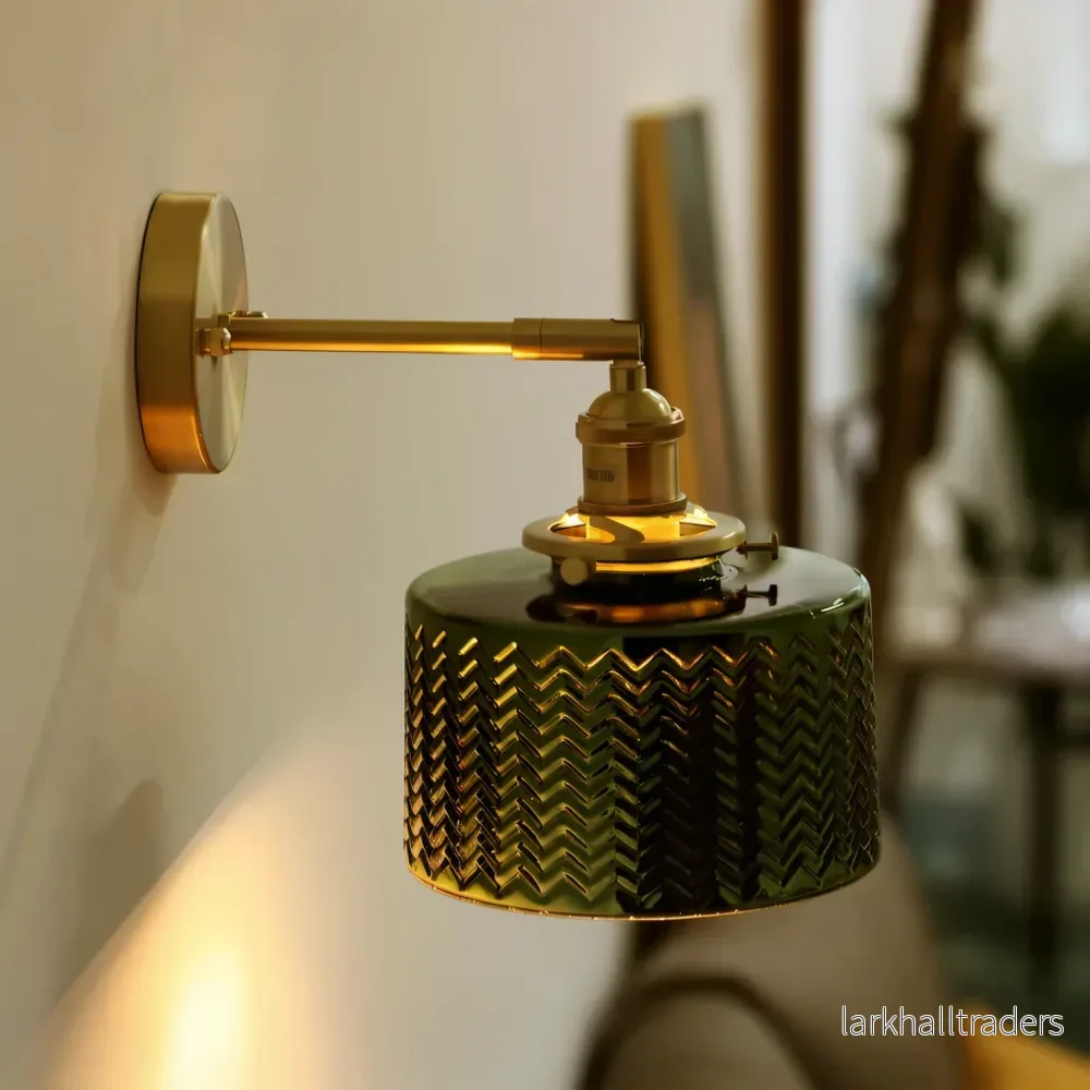 ZigLume – Nordisk Vägglampa i Klart eller Grönt Vågmönstrat Glas med Kopparfäste ZigLume – Nordisk Vägglampa i Klart eller Grönt Vågmönstrat Glas med Kopparfäste