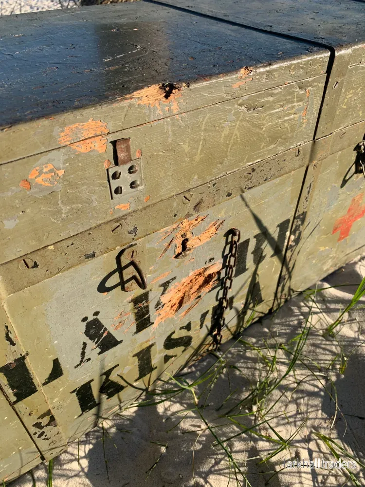 Stor rå Röda Kors-låda med lock - Bild 3