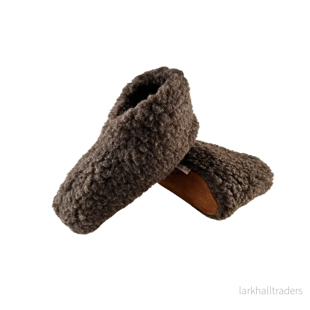 Fluffiga ulltofflor (100% ren ull) – Modell brun Fluffiga ulltofflor (100% ren ull) – Modell brun