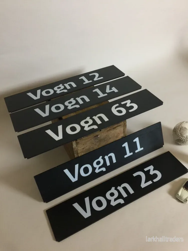 Vackra skyltar från DSB-tåg (priset är för alla fem) - Bild 3