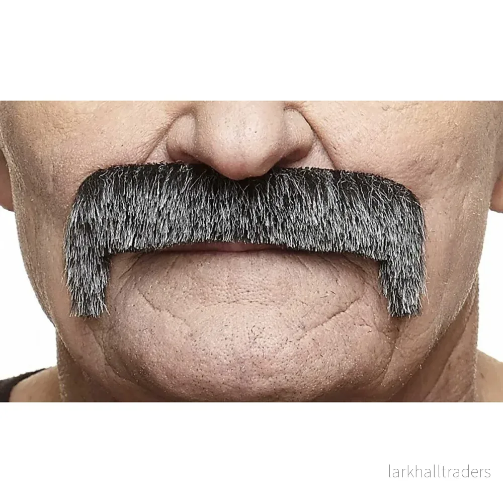 Mustasch, magnum svart/vit Mustasch, magnum svart/vit
